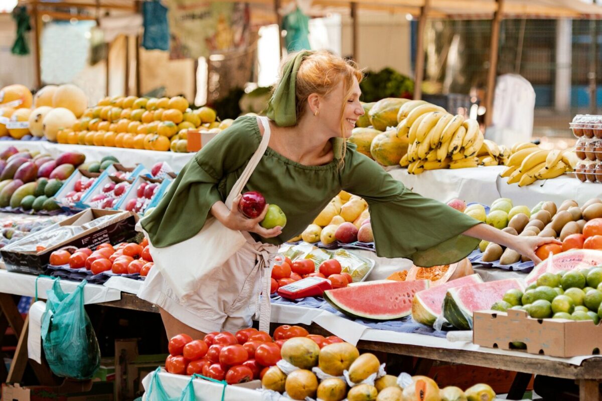 How to Choose a Produce Distributor for Your Business